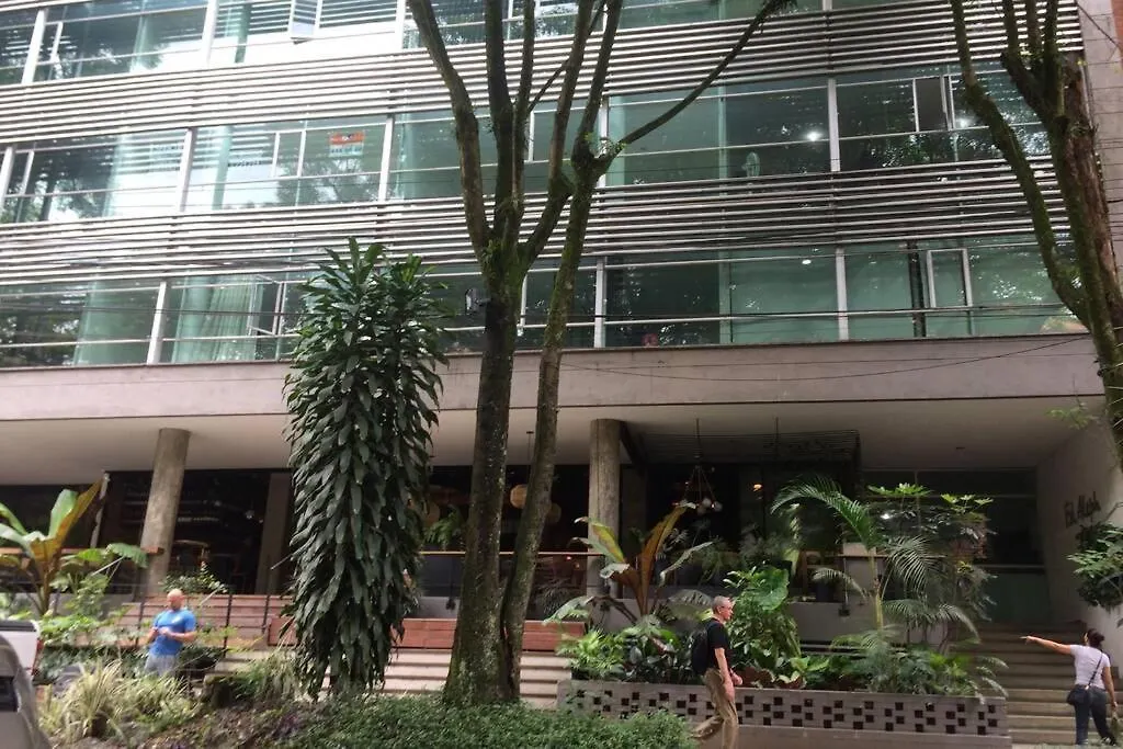 דירות מדיין Apartament In The Center Of The Action. Poblado