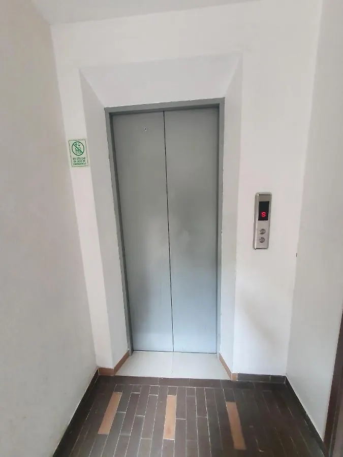 דירות מדיין Apartament In The Center Of The Action. Poblado